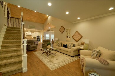 32 Dulverton Dr, Bella Vista, AR 72715 - photo 5