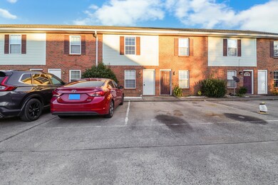 284 Raleigh Dr unit E, Clarksville, TN 37043 - photo 2