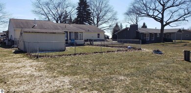 2445 E Bay Ridge Dr, Au Gres, MI 48703 - photo 3