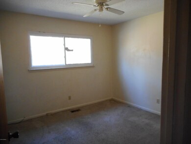 312 Myrtlewood Cir, Jacksonville, NC 28546 - photo 4