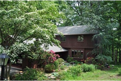 926 Pineview Dr, West Chester, PA 19380 - photo 2