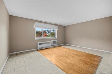 Eastwood Condos unit 3M, Howard Beach, NY 11414 - photo 2