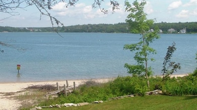 33 Cleveland Way, Buzzards Bay, MA 02532 - photo 2