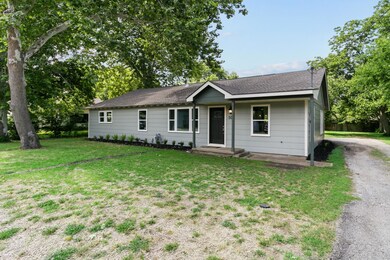 506 W Elm St, Celina, TX 75009 - photo 2