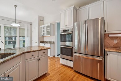 12513 Fox View Way, Reston, VA 20191 - photo 7