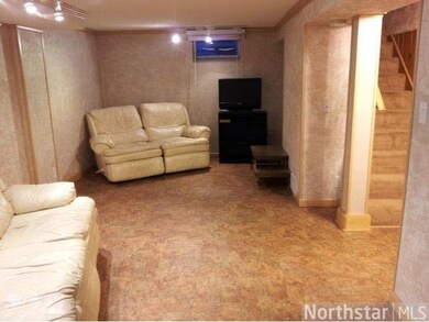 8212 Garfield Ave S, Bloomington, MN 55420 - photo 6