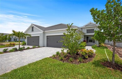 2242 Marquesa Cir, Naples, FL 34112 - photo 2