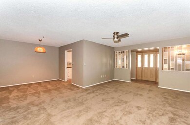 10011 W Caron Dr, Sun City, AZ 85351 - photo 5