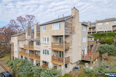 305 Heights Dr unit 3, Haledon, NJ 07508 - photo 4