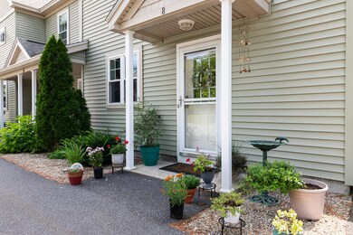 8 Edgefield Ln unit 8, Brunswick, ME 04011 - photo 2