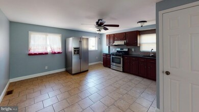 2726 Tremont St, Philadelphia, PA 19136 - photo 7