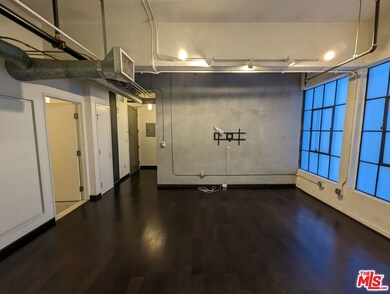 746 S Los Angeles St unit 402, Los Angeles, CA 90014 - photo 3