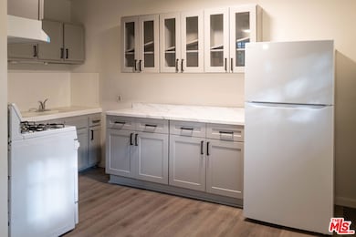 824 S Bonnie Brae St unit 2, Los Angeles, CA 90057 - photo 6