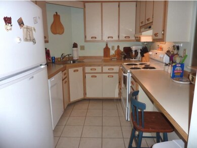 45 Dogwood Dr unit U204, Nashua, NH 03062 - photo 3