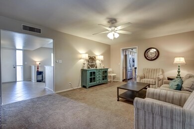 1429 E Glade Ave-16