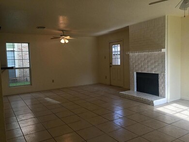 3320 Avenue O unit B, Rosenberg, TX 77471 - photo 3