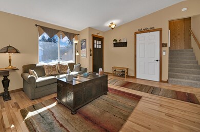 1142 NE Ross Rd, Bend, OR 97701 - photo 6