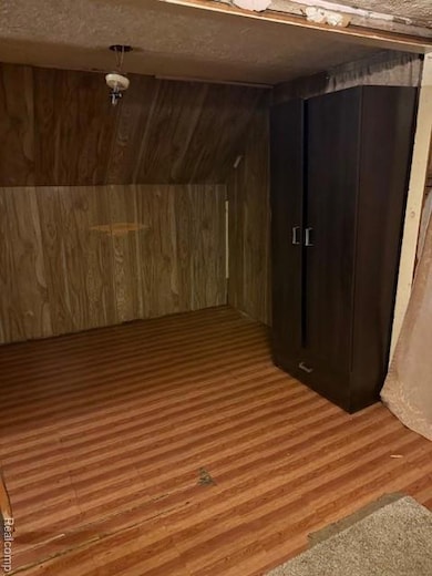 111 Burke St, River Rouge, MI 48218 - photo 5