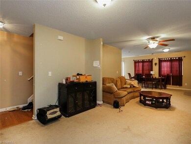 3609 Marksbury Dr, Greensboro, NC 27405 - photo 3