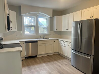 245 Washington St unit 1st fl, East Stroudsburg, PA 18301 - photo 4