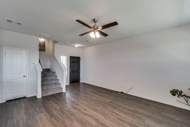 1305 Kinglet Dr, Ennis, TX 75119 - photo 6