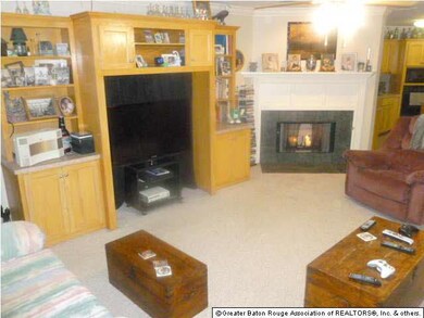 Very open floor plan but also very cozy and comfor