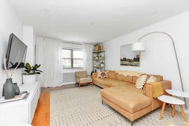 144-11 77th Rd unit A, Flushing, NY 11367 - photo 5