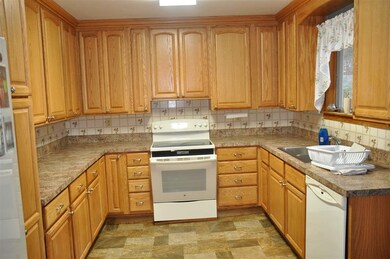 30 Burnham Intervale Rd, Hopkinton, NH 03229 - photo 2