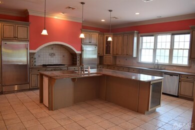 1193 S Beverwyck Rd, Parsippany, NJ 07054 - photo 2