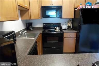 11403 Stoney Point Place, Germantown, MD 20876 - photo 5