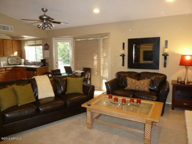 family room (1)