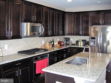 42721 Eildon Terrace unit 17Q, Ashburn, VA 20147 - photo 3