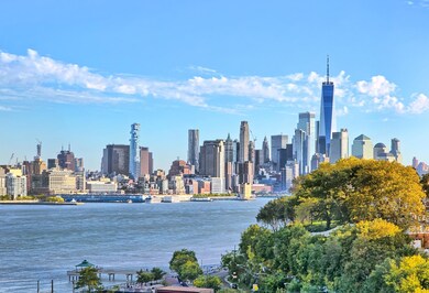 1025 Maxwell Ln unit 1104, Hoboken, NJ 07030 - photo 2