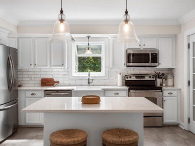 101 Chapman St, Dracut, MA 01826 - photo 6