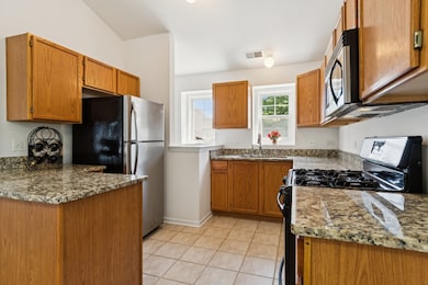 2611 Cedar Glade Dr unit 204, Naperville, IL 60564 - photo 3