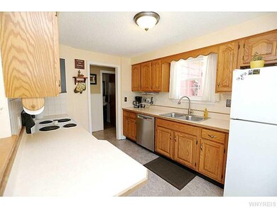 277 Warner Ave, North Tonawanda, NY 14120 - photo 7