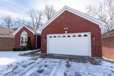 7006 Catalpa Springs Dr, Louisville, KY 40228 - photo 2