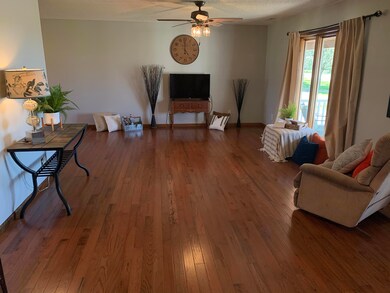 13295 Jay Dr, Neosho, MO 64850 - photo 3