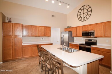 07 Kitchen