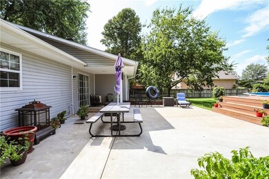 800 sq ft patio - photo taken in summer.