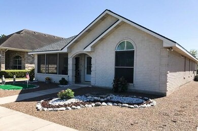 223 Karen Dr, Alamo, TX 78516 - photo 5