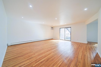 93 Myrtle Ave unit 1, Edgewater, NJ 07020 - photo 6
