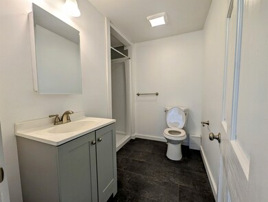 13-15 Walnut St unit 4, Claremont, NH 03743 - photo 4