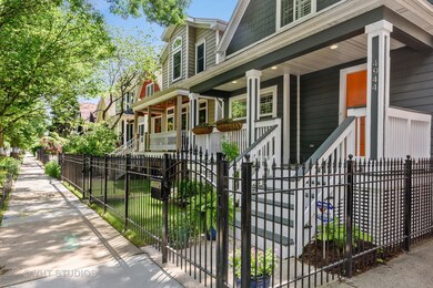 4944 N Seeley Ave, Chicago, IL 60625 - photo 2