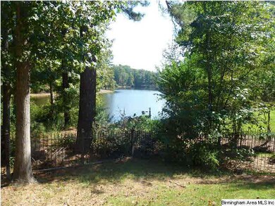 AMAZING LAKE VIEWS!