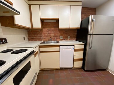 103 Gainsborough St unit 202, Boston, MA 02115 - photo 3