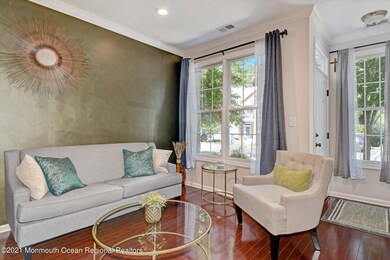 06-Living Room