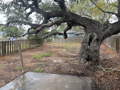 1019 A N Allen unit A, Rockport, TX 78382 - photo 3