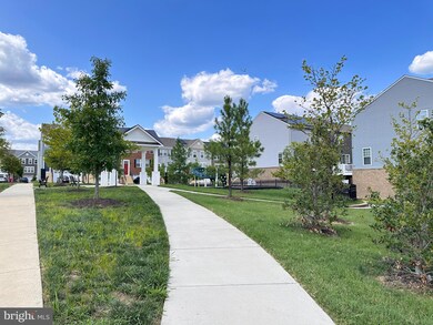 7101 Firwood Ln, Greater Landover, MD 20785 - photo 2