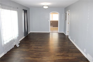 206 E Leighton St, Frontenac, KS 66763 - photo 2